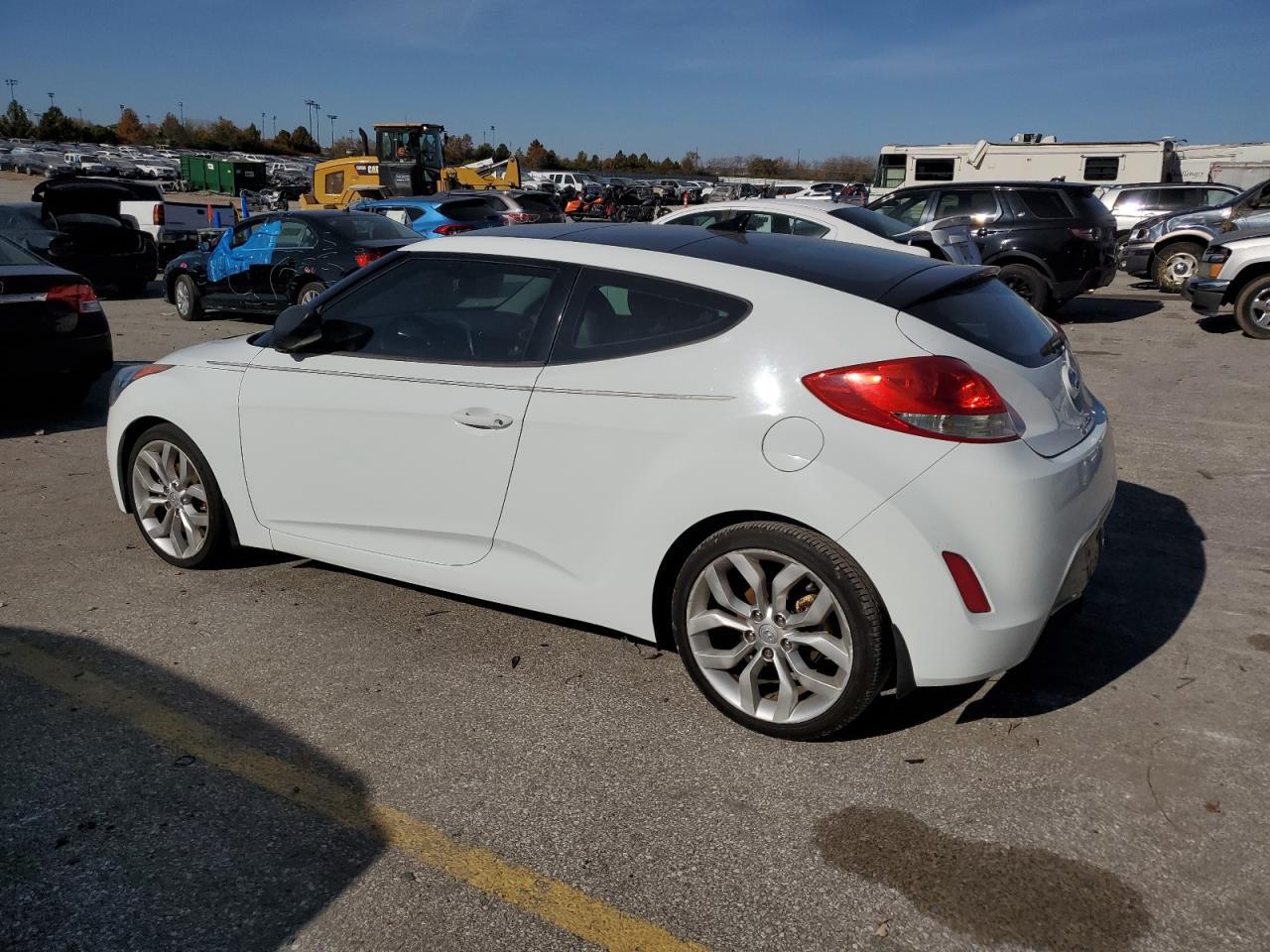 2013 Hyundai Veloster - zdjęcie 2
