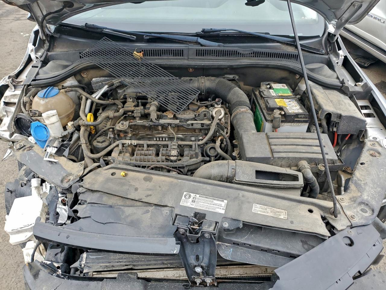 2014 Volkswagen Jetta - zdjęcie 11