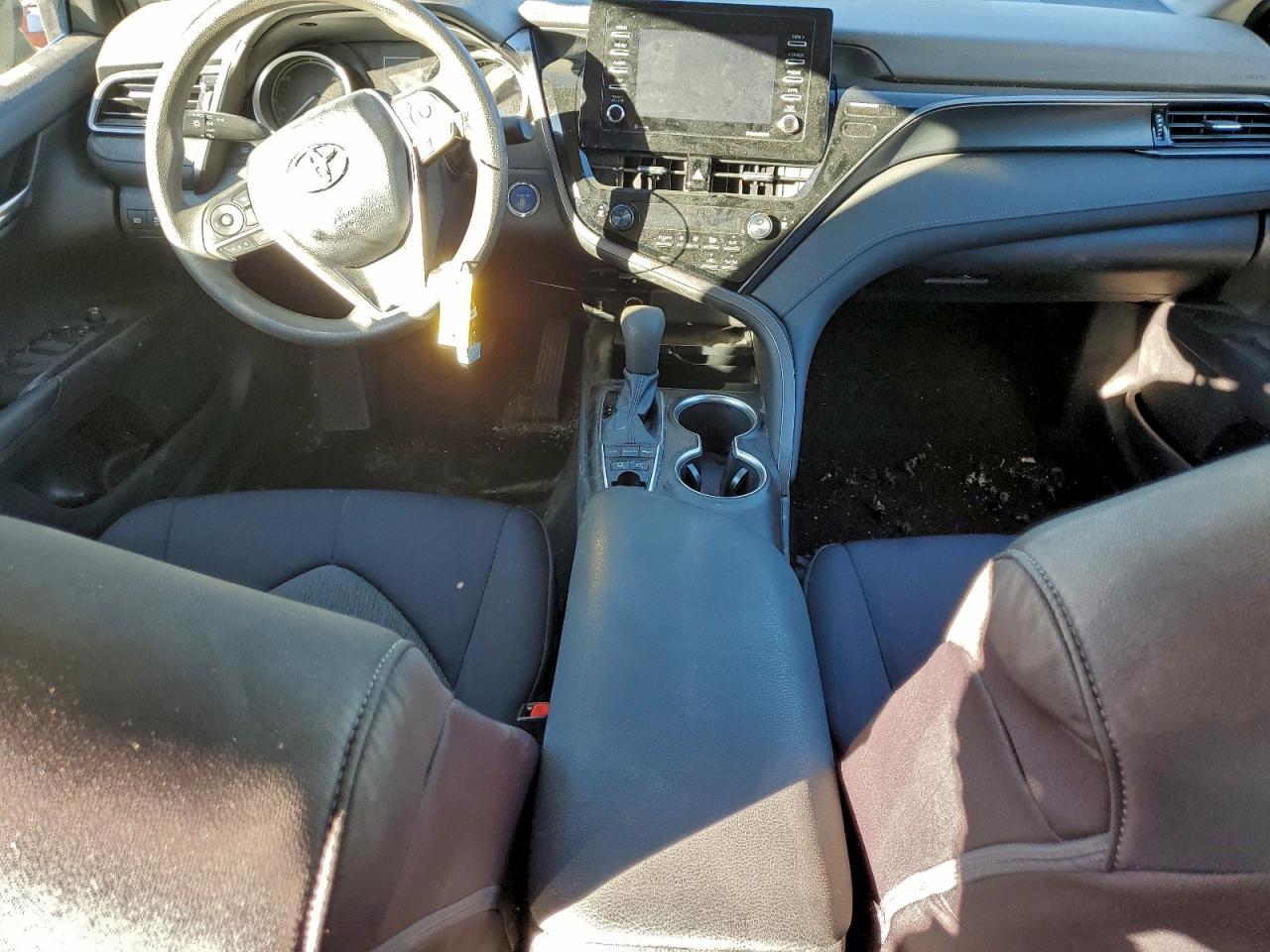 2021 Toyota Camry - zdjęcie 8