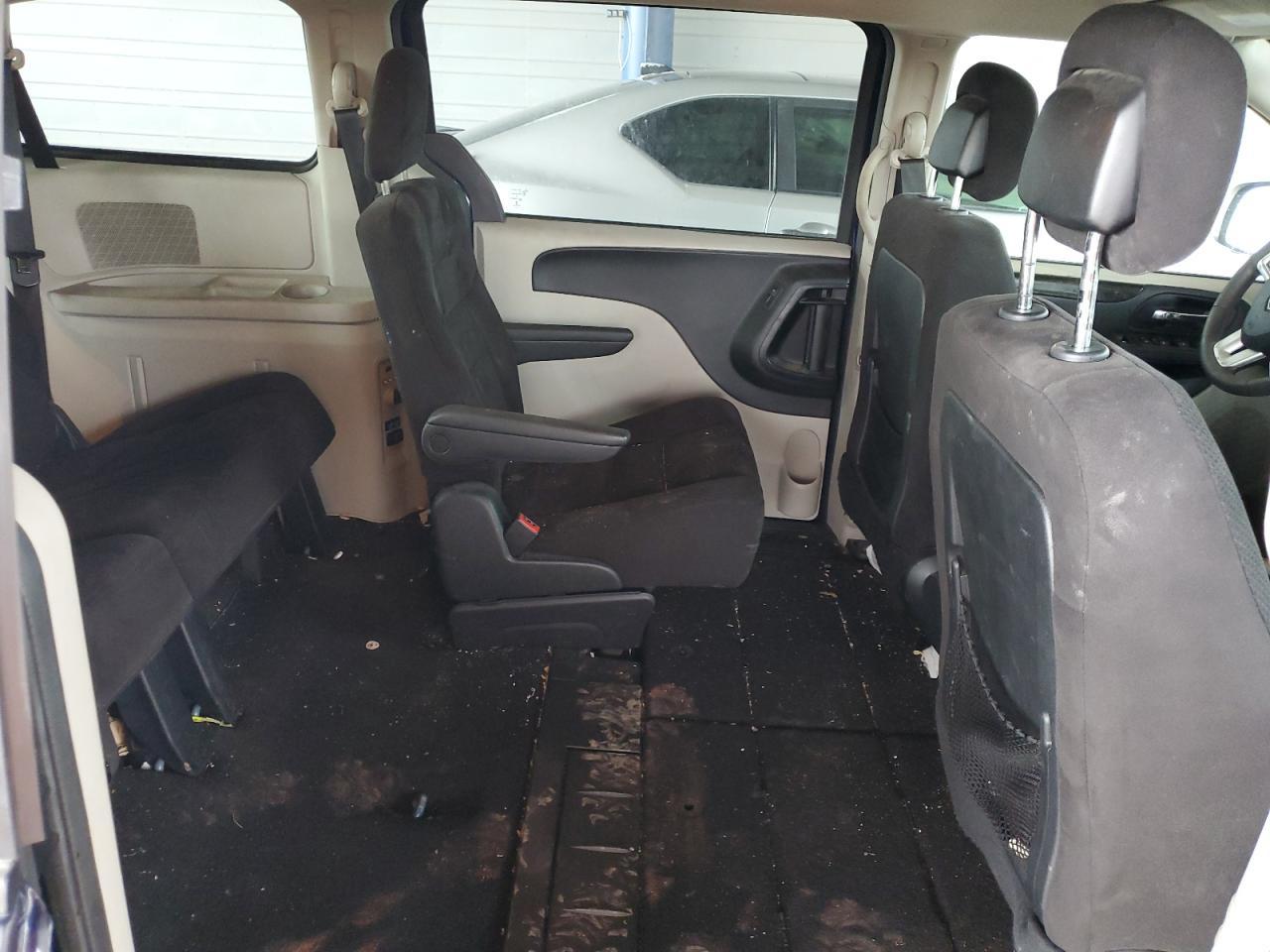 2014 Dodge Caravan - zdjęcie 11