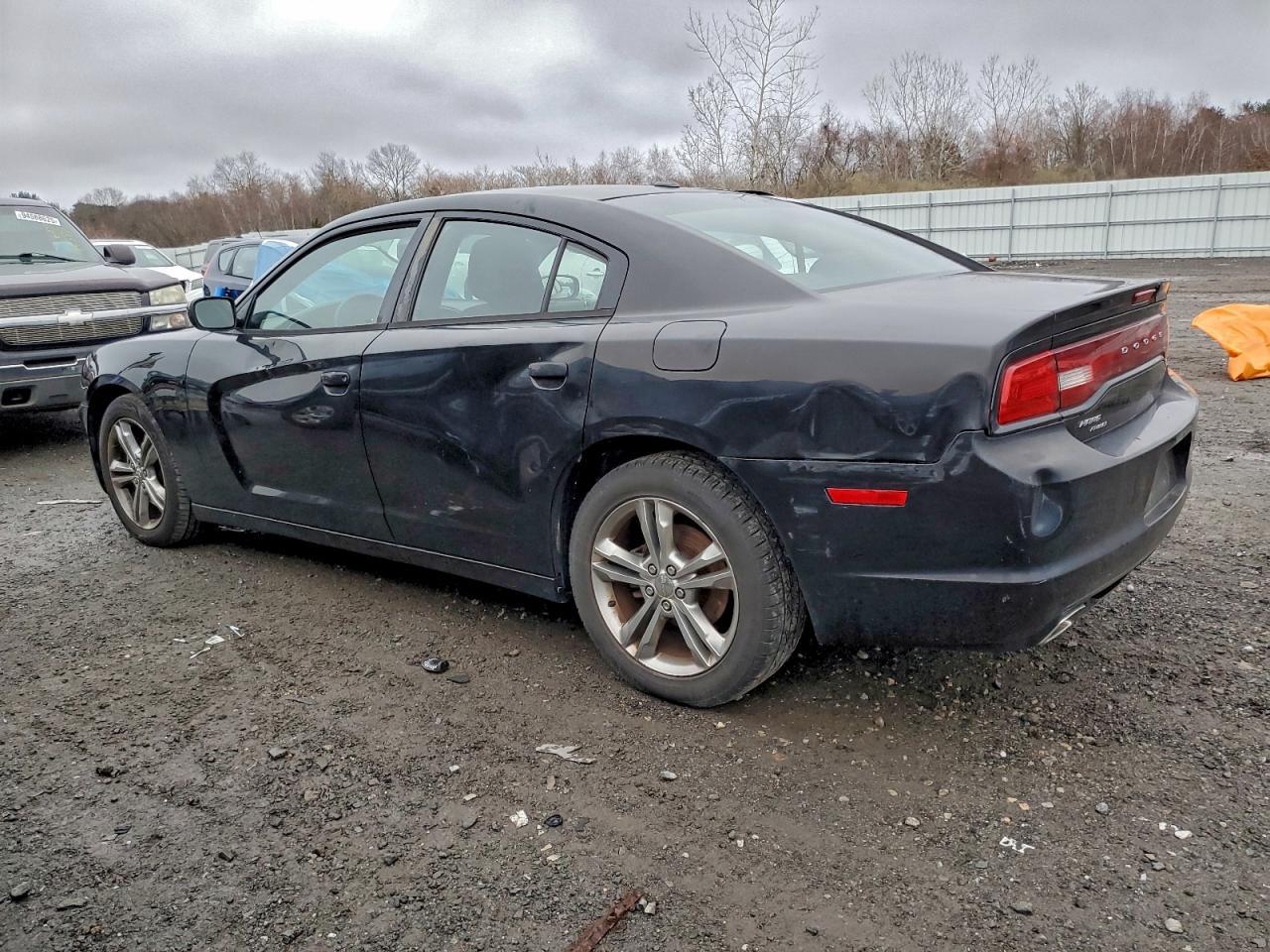 2013 Dodge Charger Sxt - zdjęcie 2