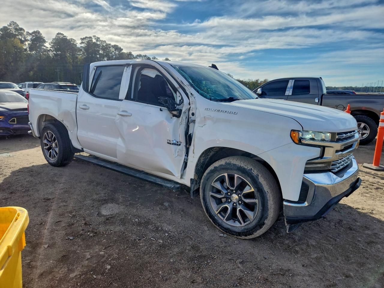 2020 Chevrolet Silverado C1500 Lt - zdjęcie 4