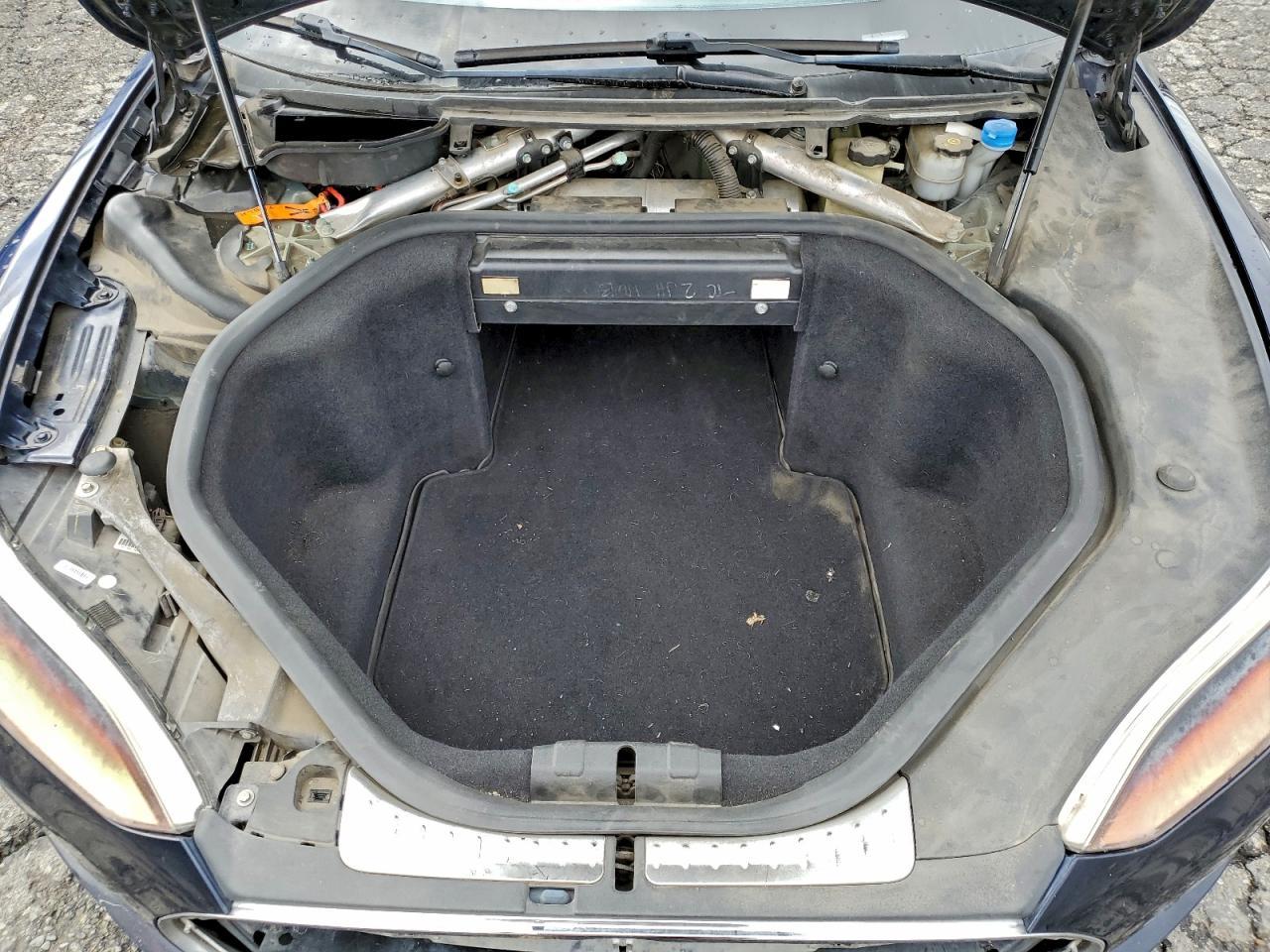 2013 Tesla Model S - zdjęcie 11