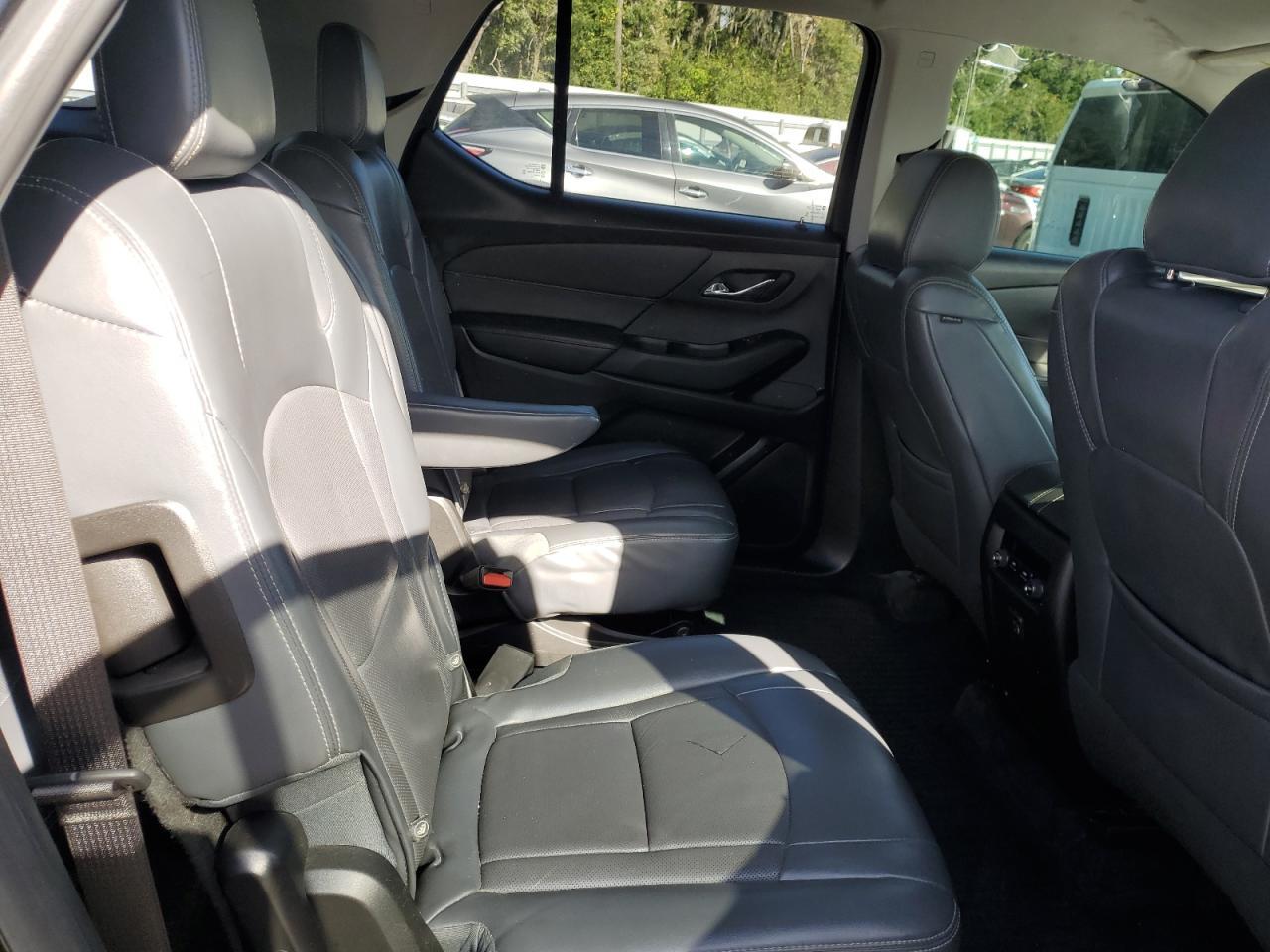 2020 Chevrolet Traverse Lt - zdjęcie 11