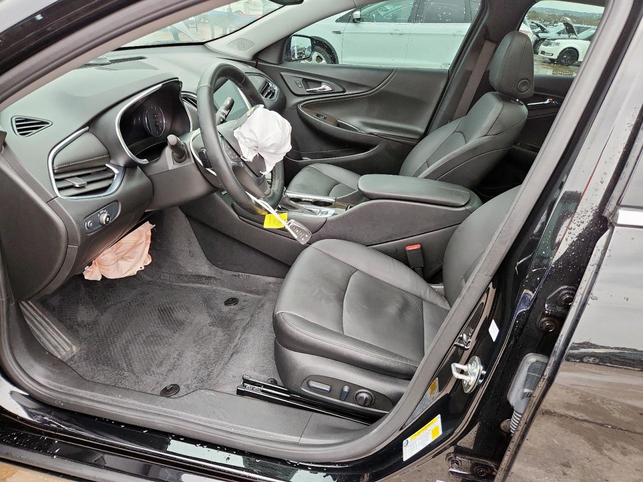 2025 Chevrolet Malibu Premier - zdjęcie 7