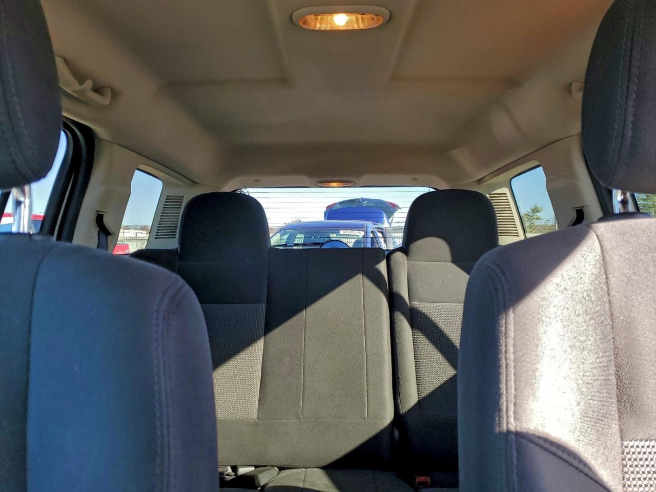 2014 Jeep Liberty (Patriot) - zdjęcie 10