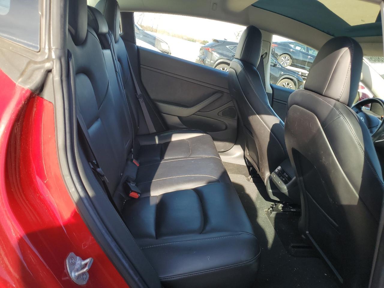 2018 Tesla Model 3 - zdjęcie 10