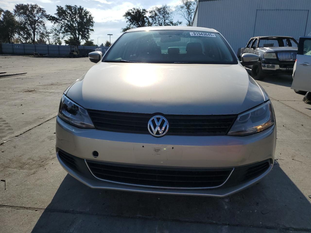 2013 Volkswagen Jetta - zdjęcie 5
