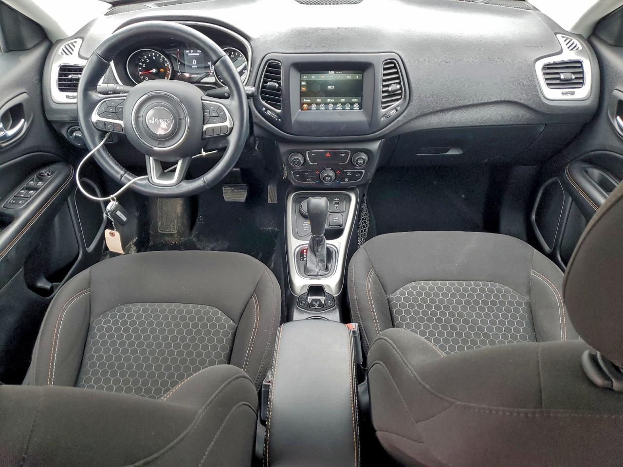 2021 Jeep Compass - zdjęcie 8