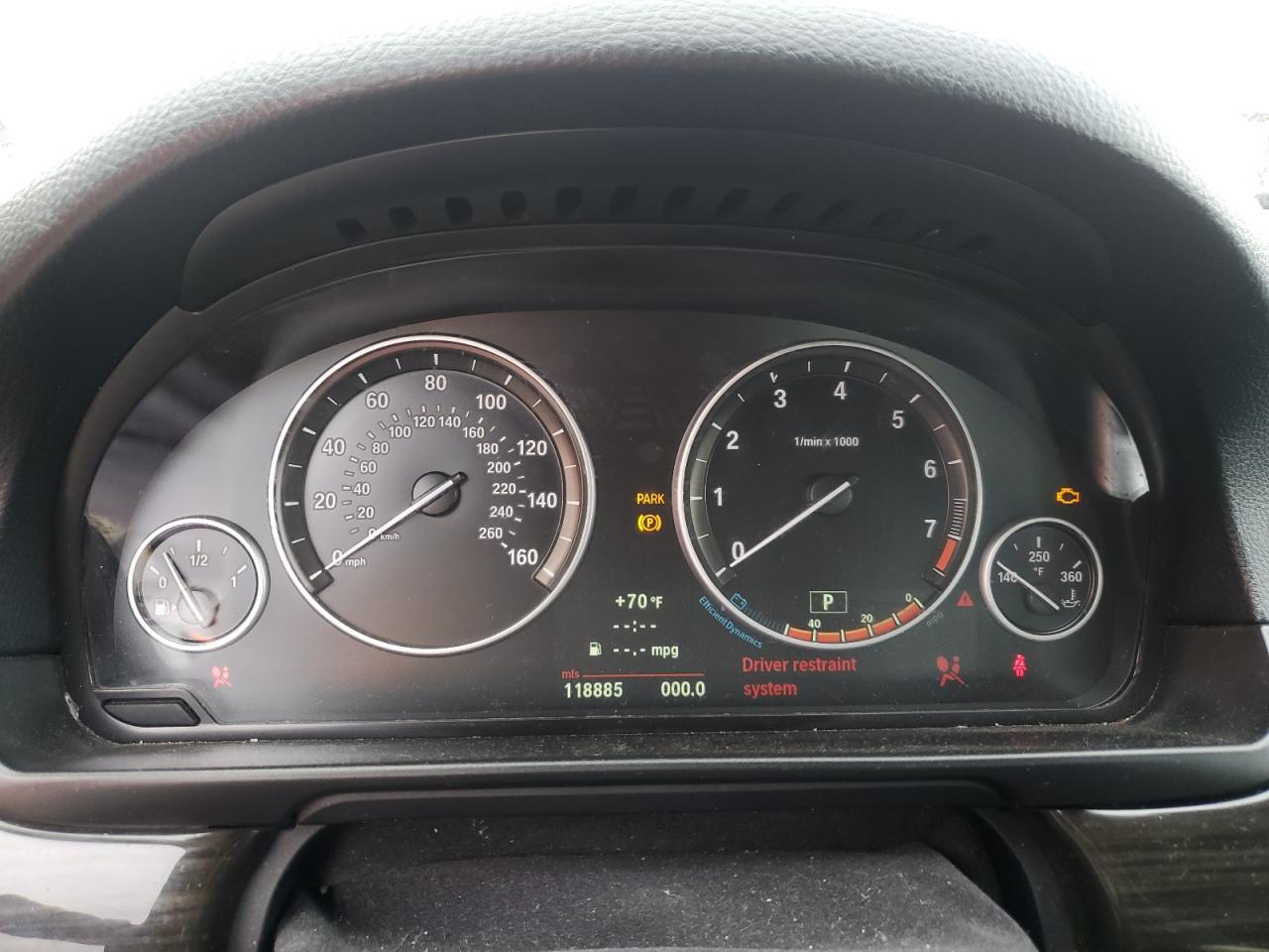 2013 BMW 528 - zdjęcie 9