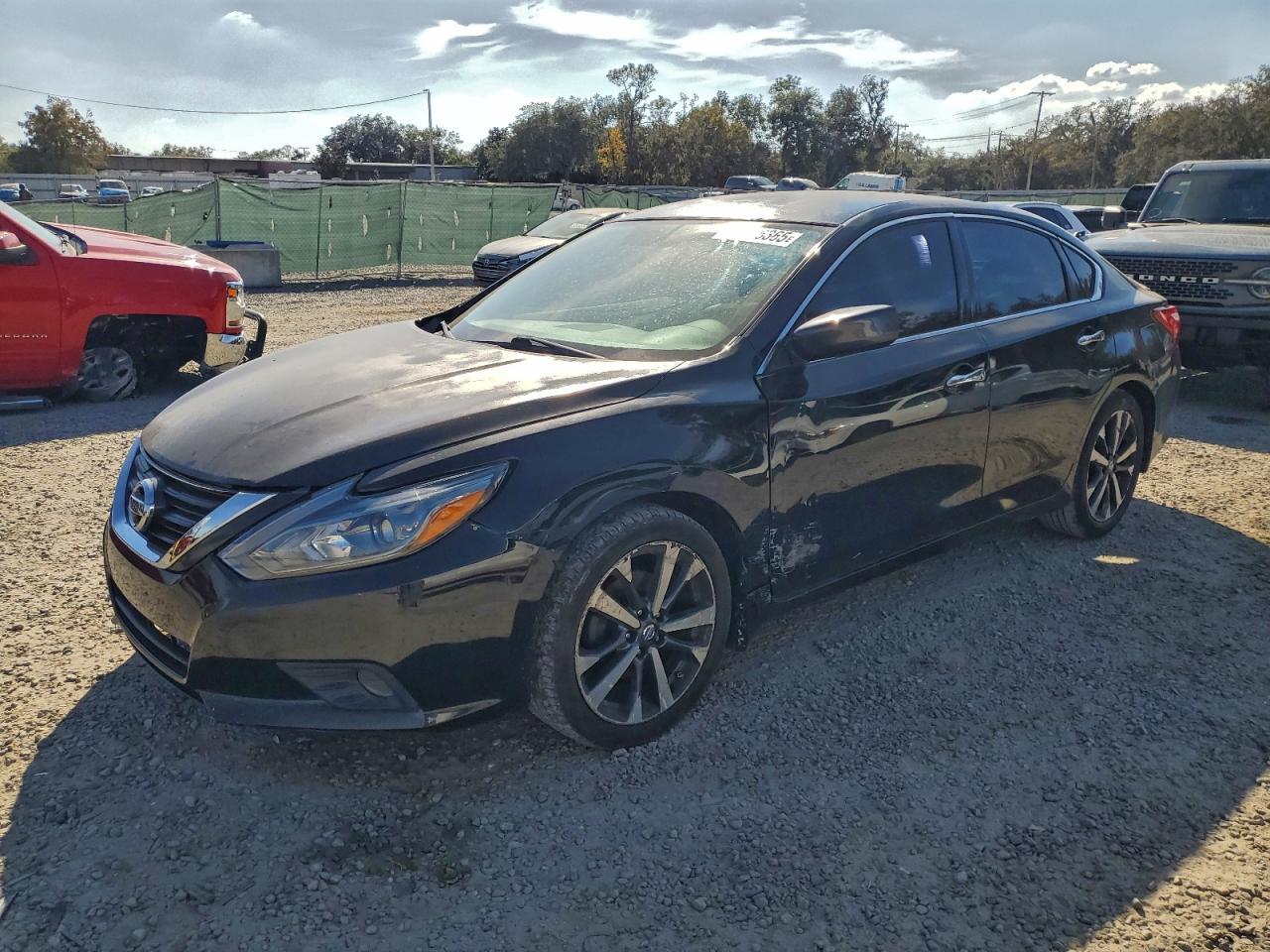 2016 Nissan Altima - zdjęcie główne