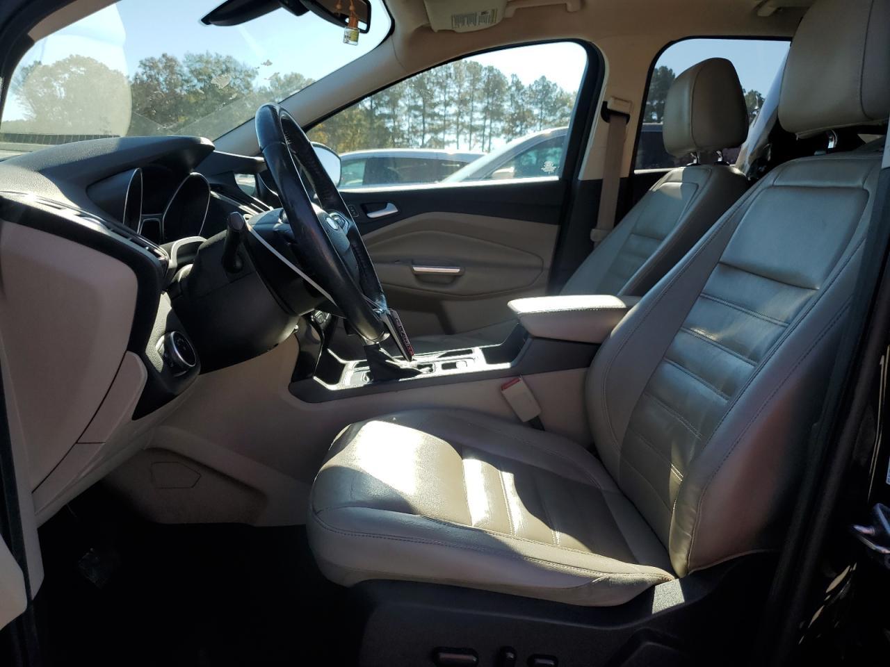 2017 Ford Escape Titanium - zdjęcie 7