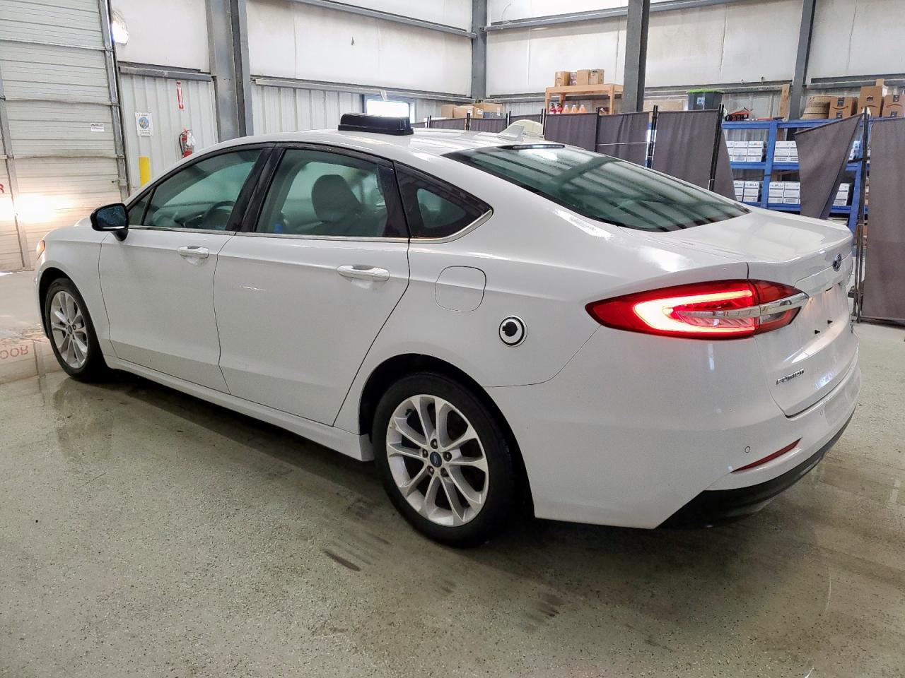 2020 Ford Fusion Se - zdjęcie 2