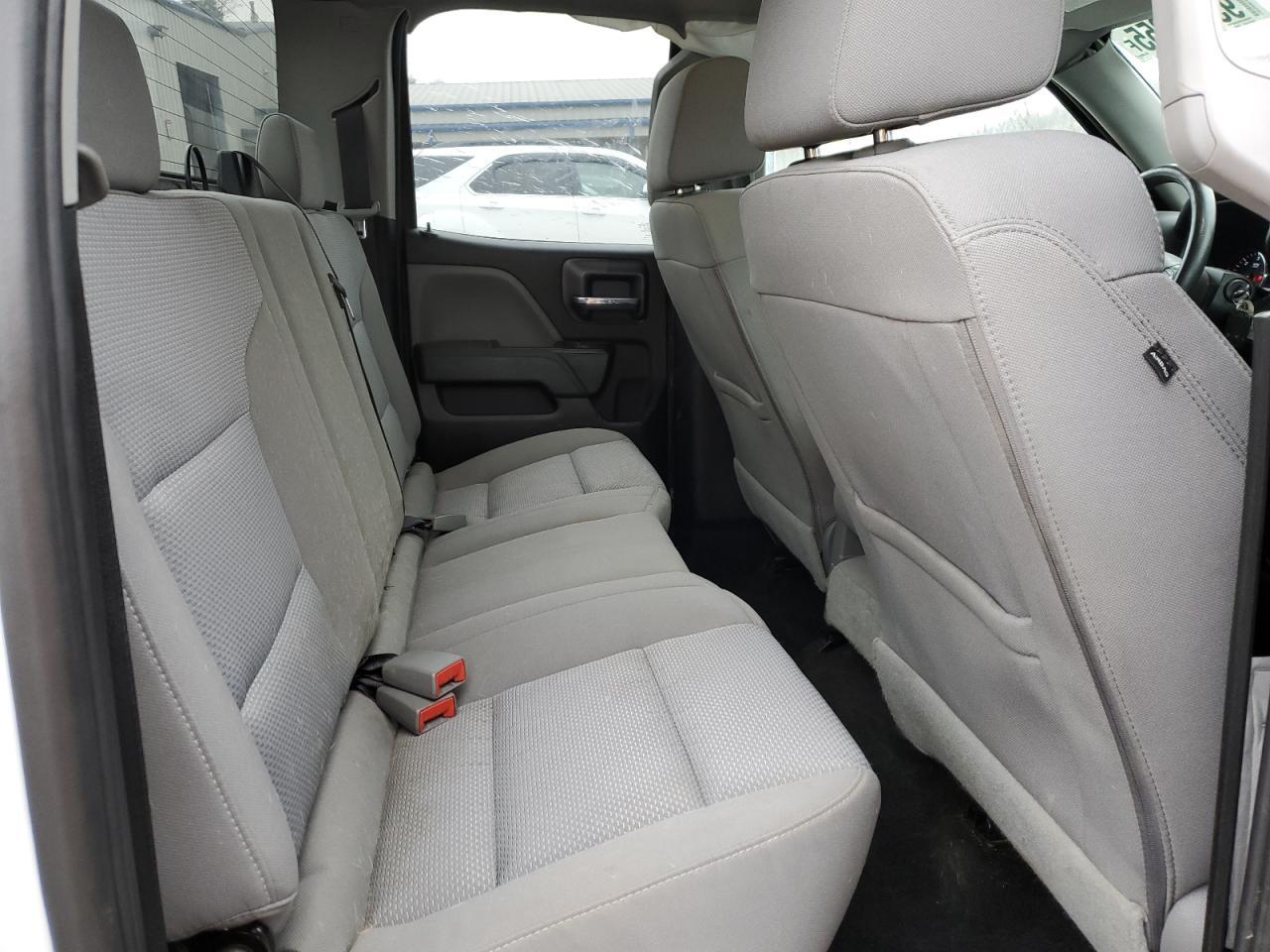 2018 Chevrolet Silverado K1500 Custom - zdjęcie 10