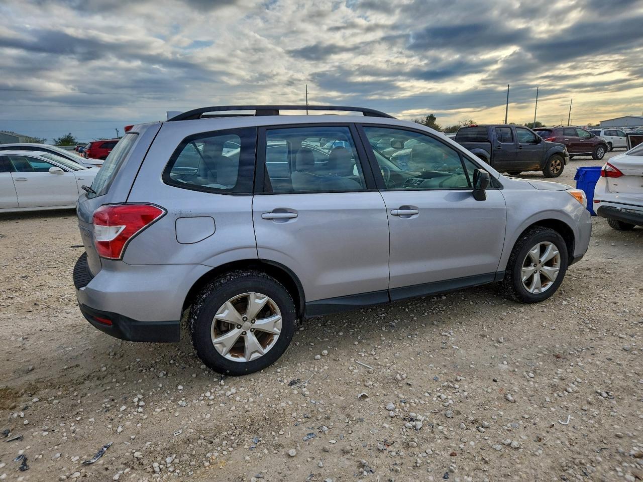 2016 Subaru Forester - zdjęcie 3
