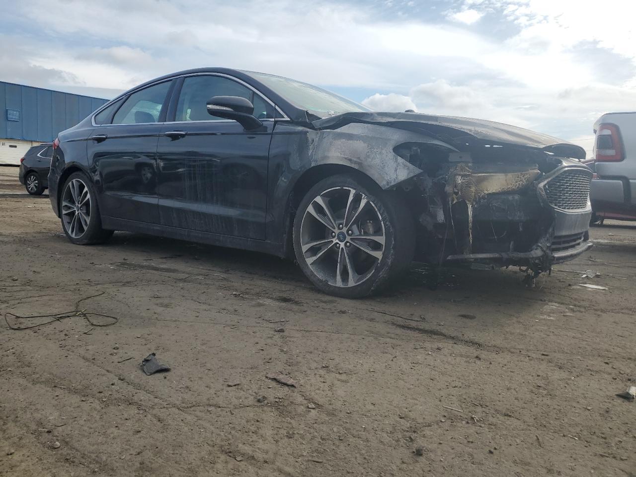 2019 Ford Fusion Titanium - zdjęcie 4