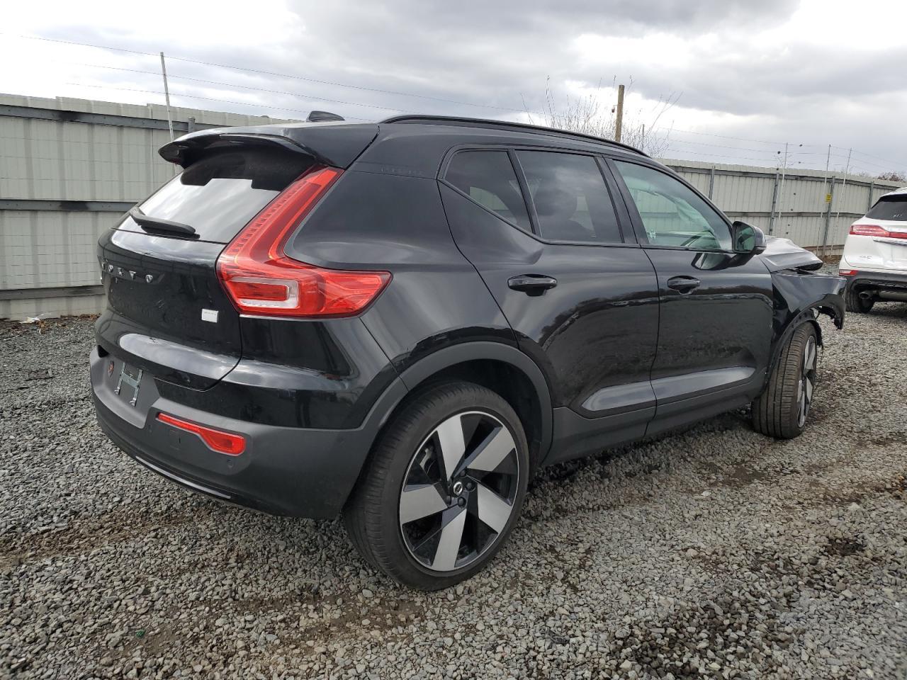 2024 Volvo Xc40 Recharge Ultimate - zdjęcie 3