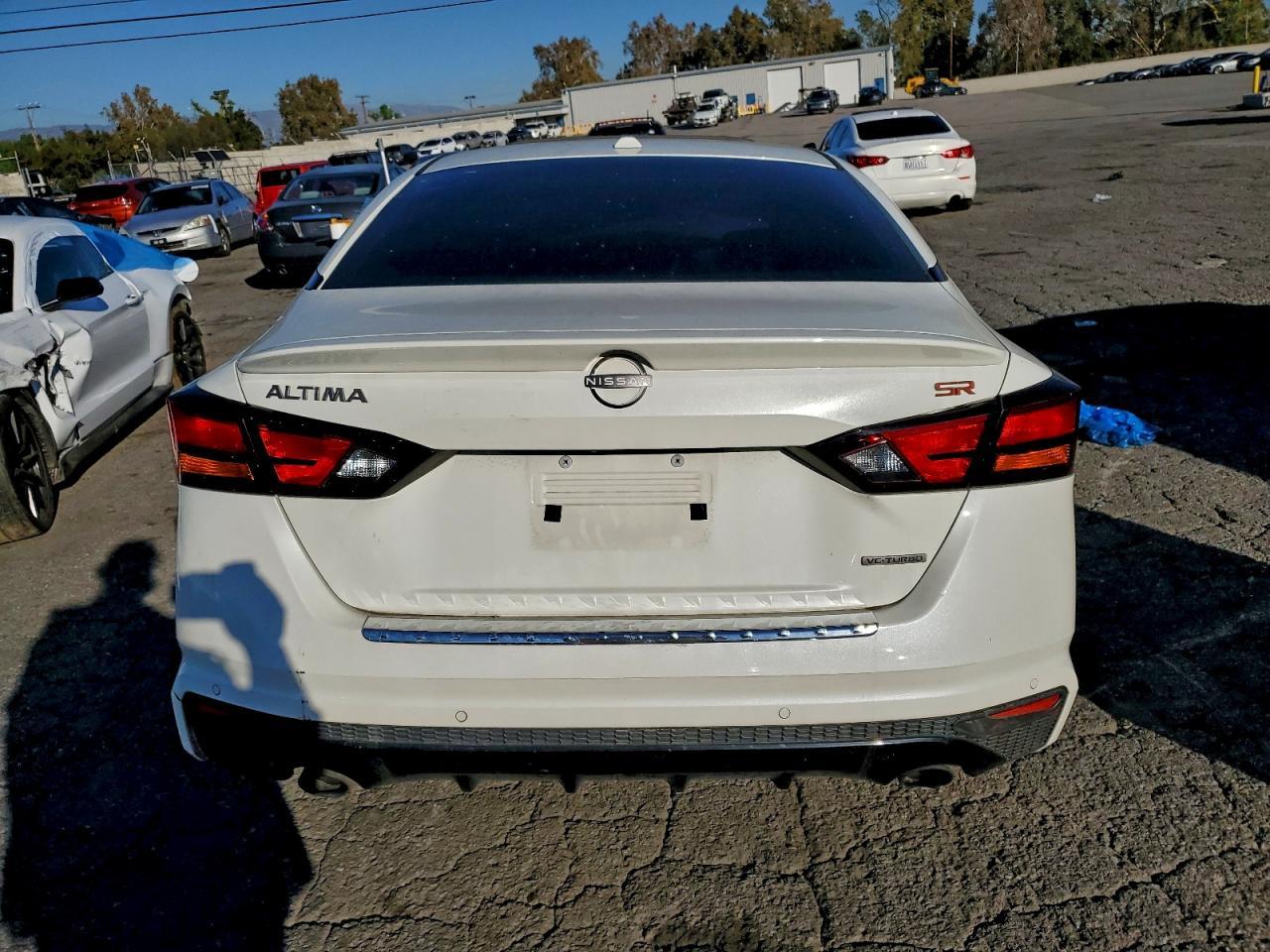 2023 Nissan Altima - zdjęcie 6