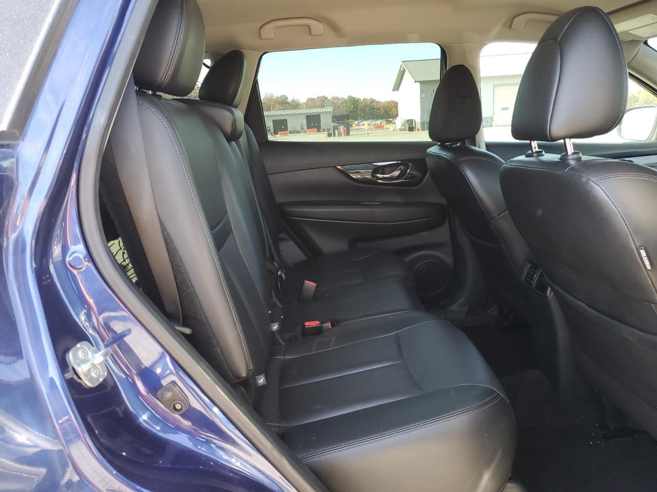 2020 Nissan Rogue - zdjęcie 11