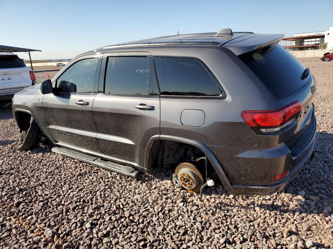 2018 Jeep Grand Cherokee Laredo - zdjęcie 2