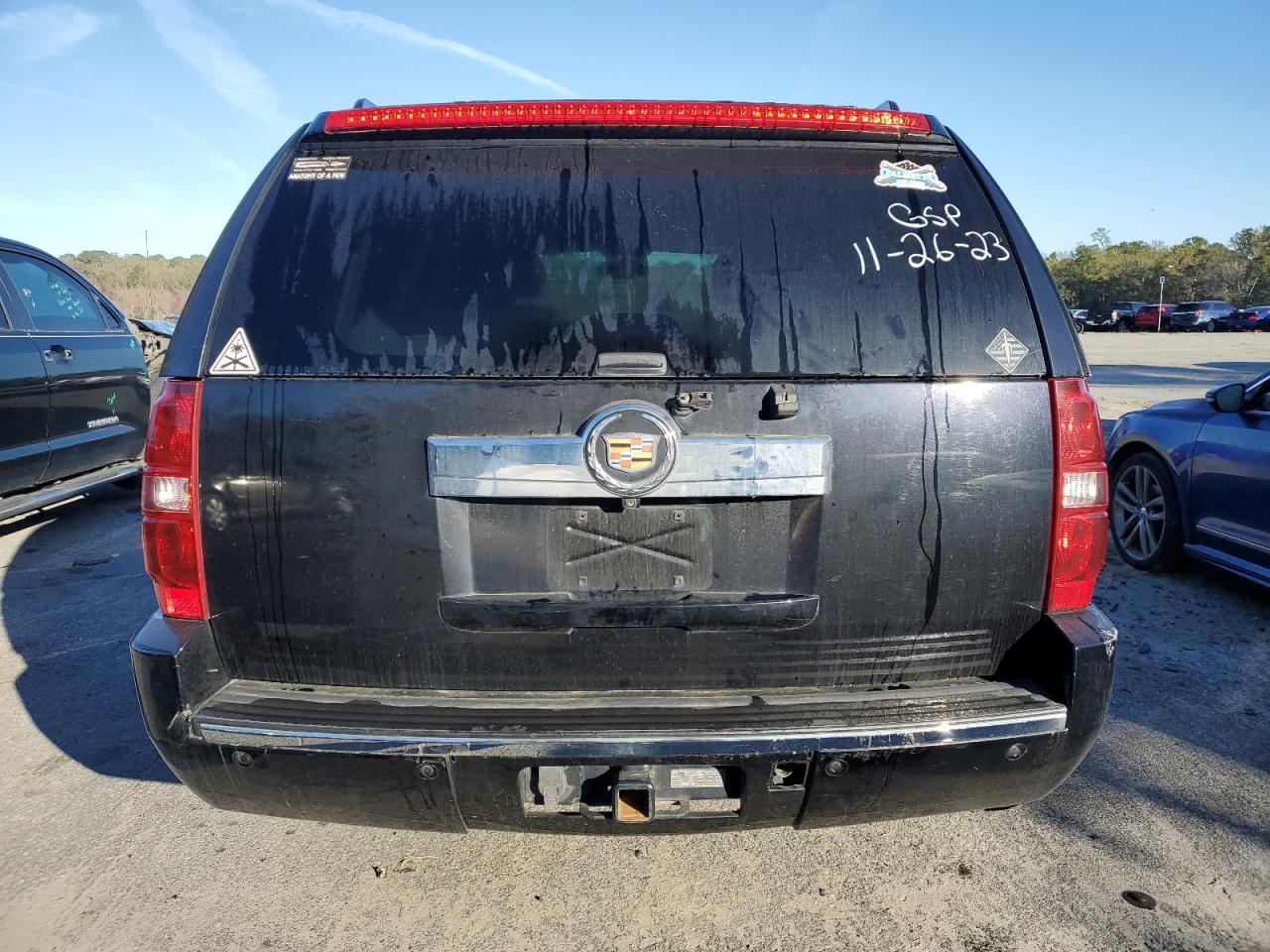 2013 Cadillac Escalade Luxury - zdjęcie 6