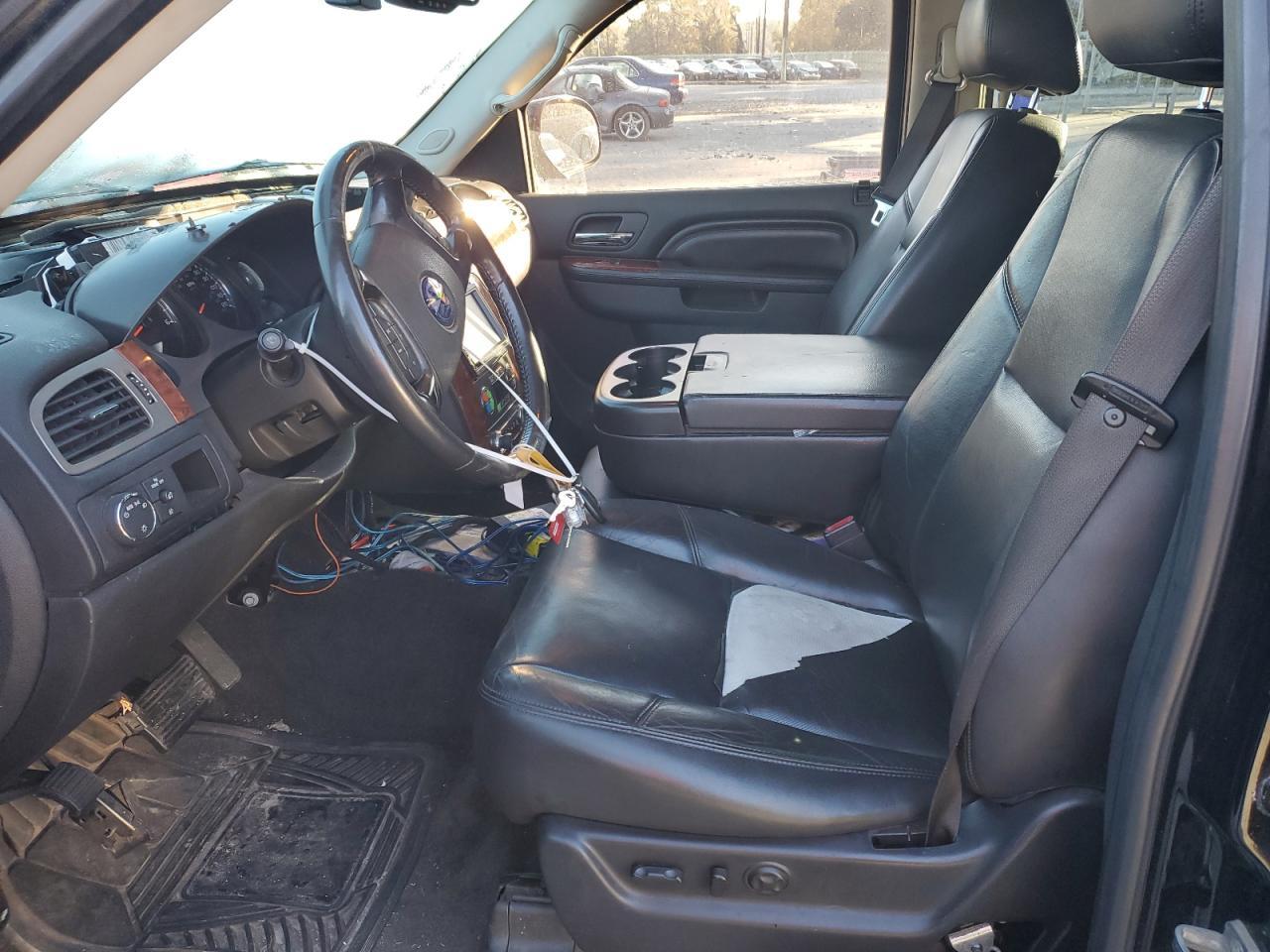 2013 Cadillac Escalade Luxury - zdjęcie 7