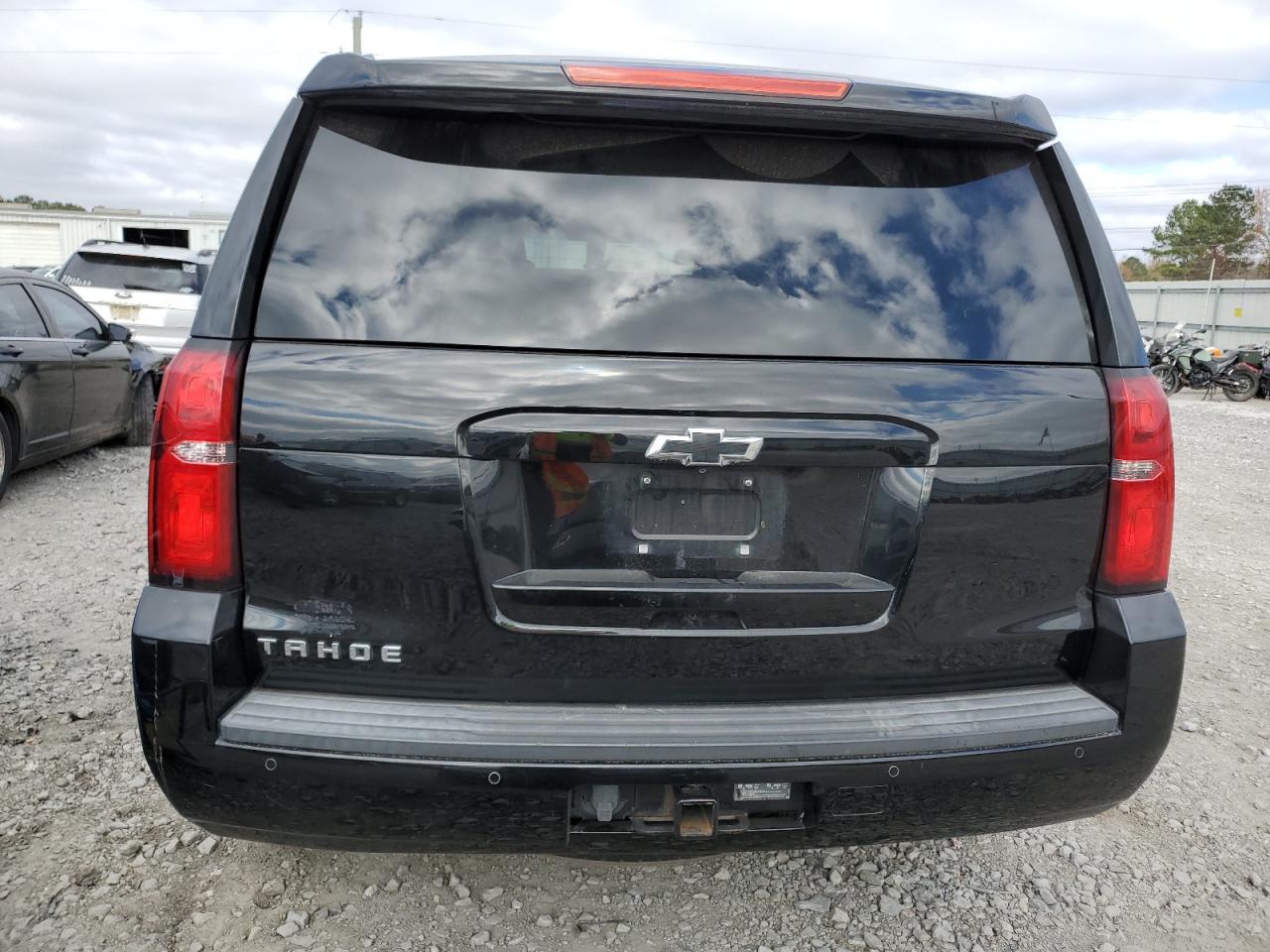 2015 Chevrolet Tahoe C1500 Ls - zdjęcie 6