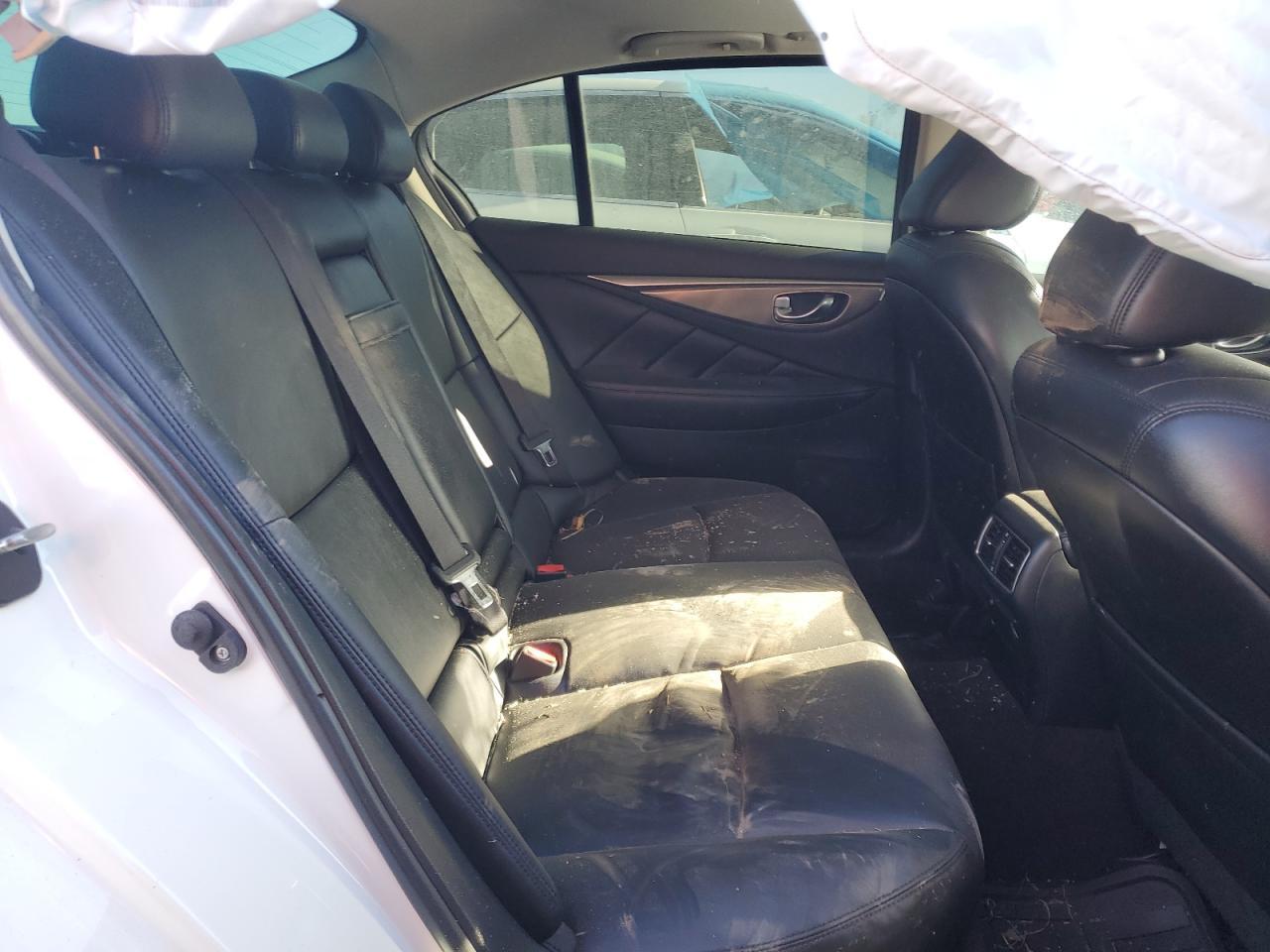 2015 Infiniti Q50 Base - zdjęcie 10
