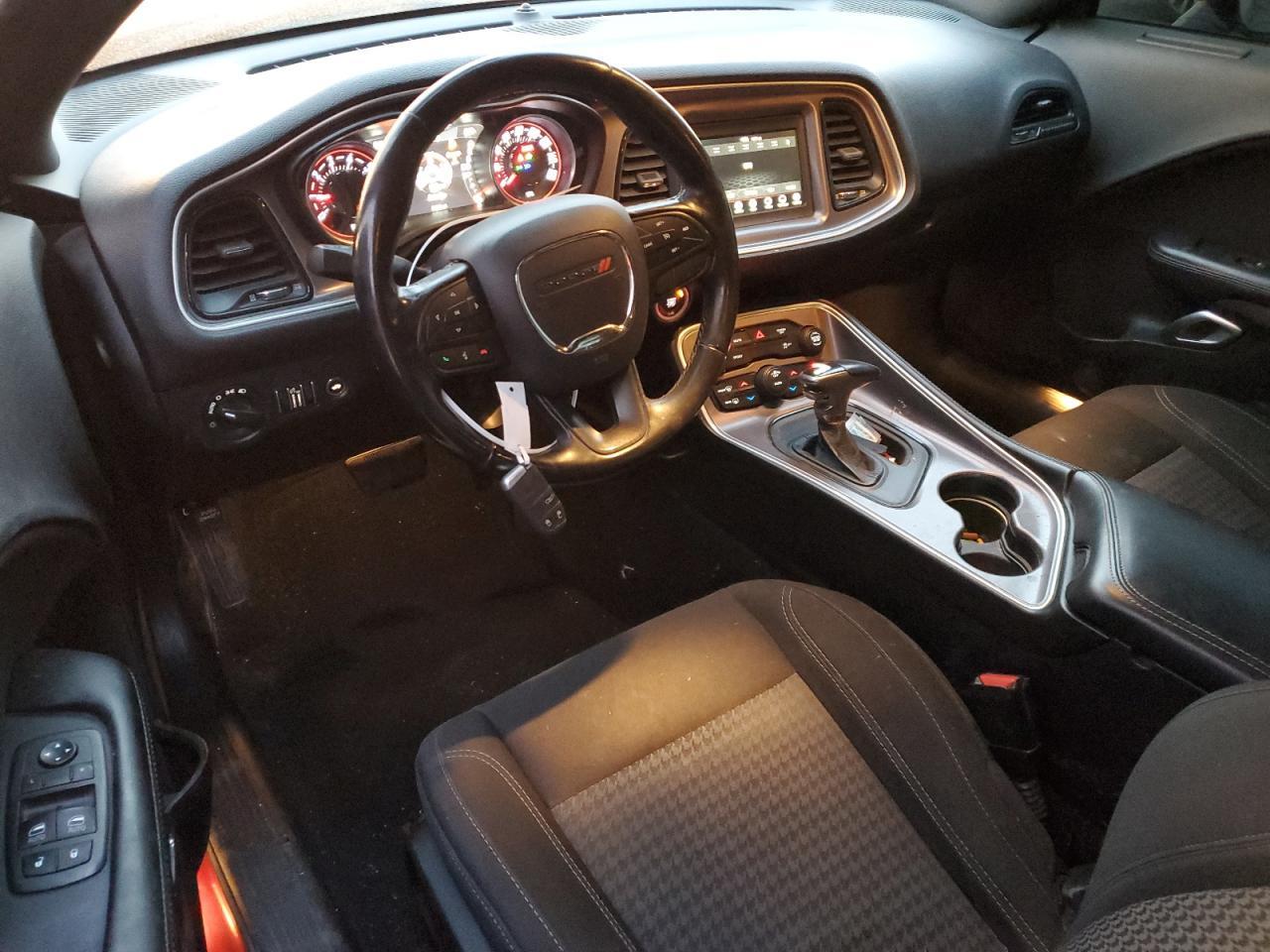 2020 Dodge Challenger Sxt - zdjęcie 8