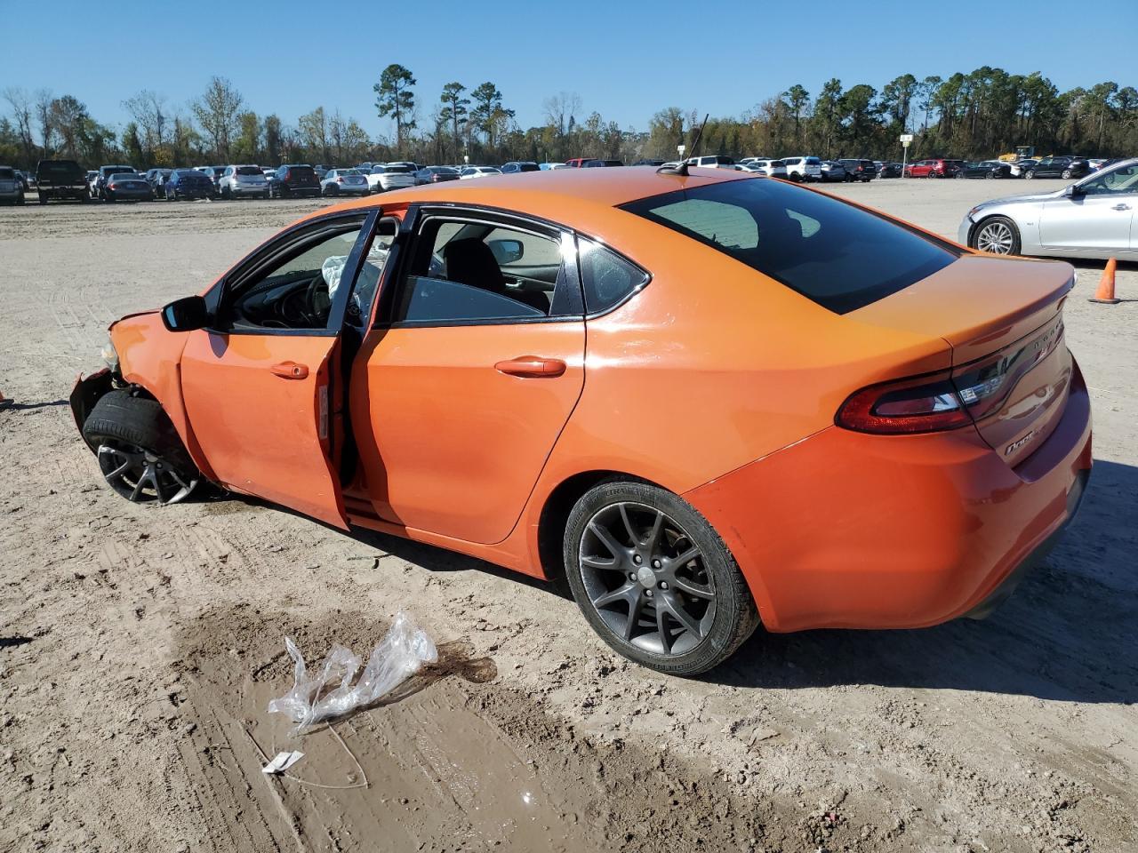2015 Dodge Dart Sxt - zdjęcie 2