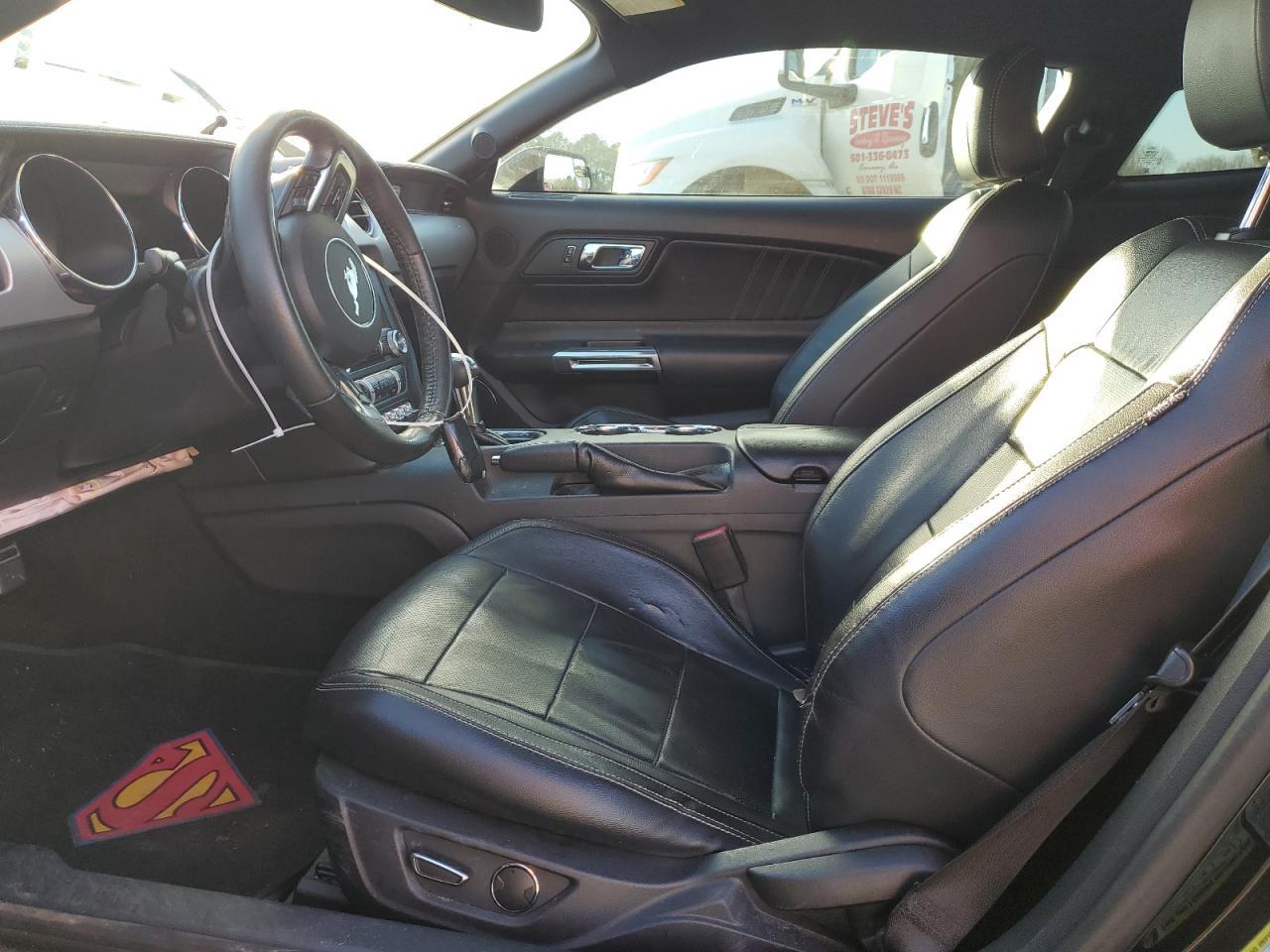 2015 Ford Mustang - zdjęcie 7
