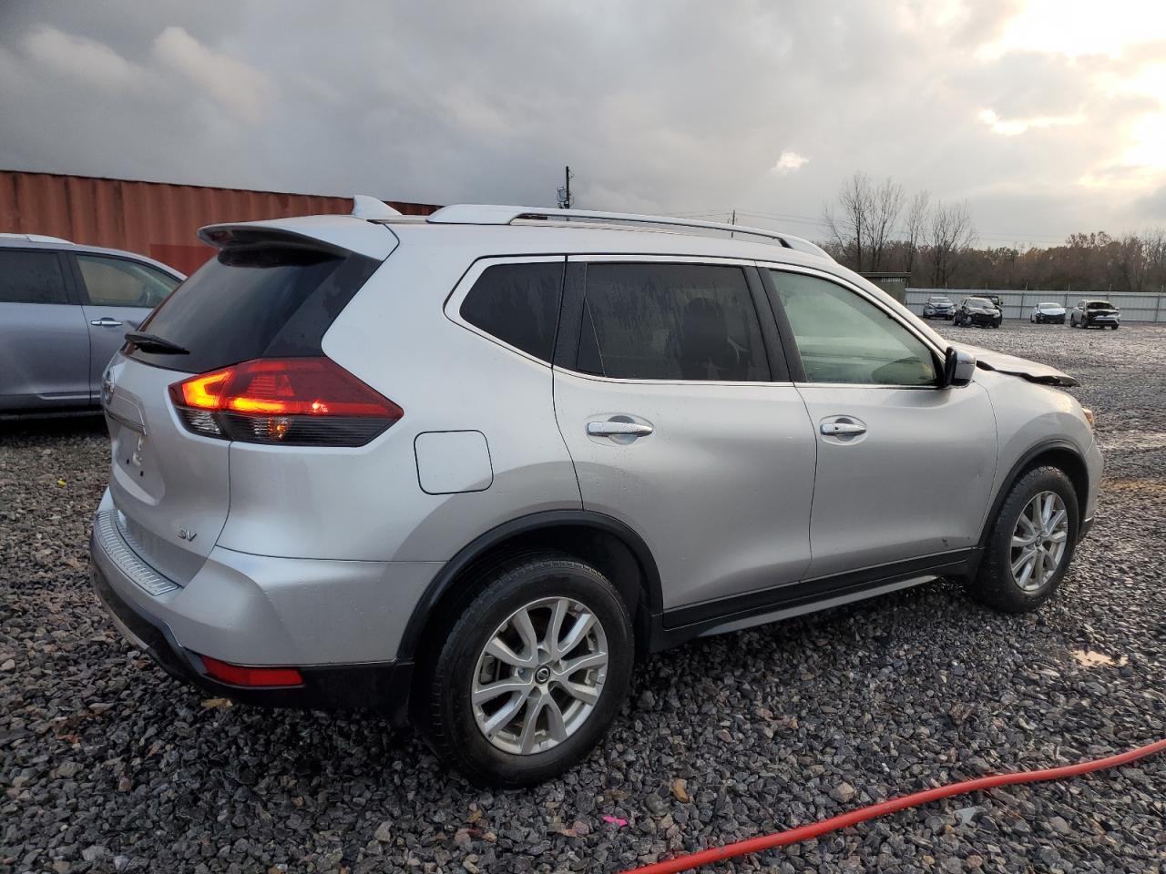 2018 Nissan Rogue S - zdjęcie 3