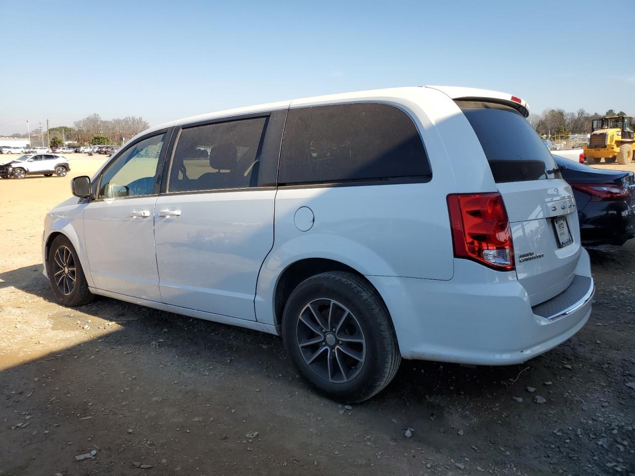 2019 Dodge Grand Caravan Gt - zdjęcie 2
