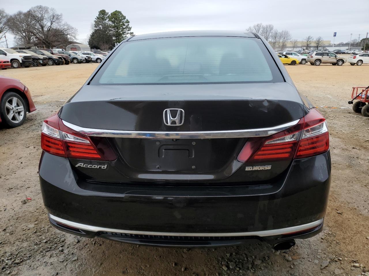 2017 Honda Accord Lx - zdjęcie 6