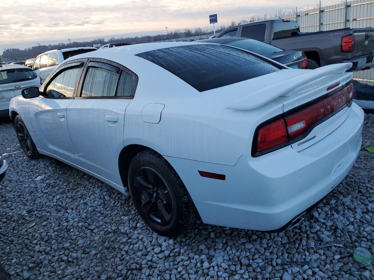 2014 Dodge Charger Se - zdjęcie 2