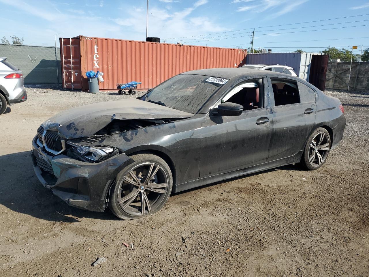 2023 BMW 330I - zdjęcie główne