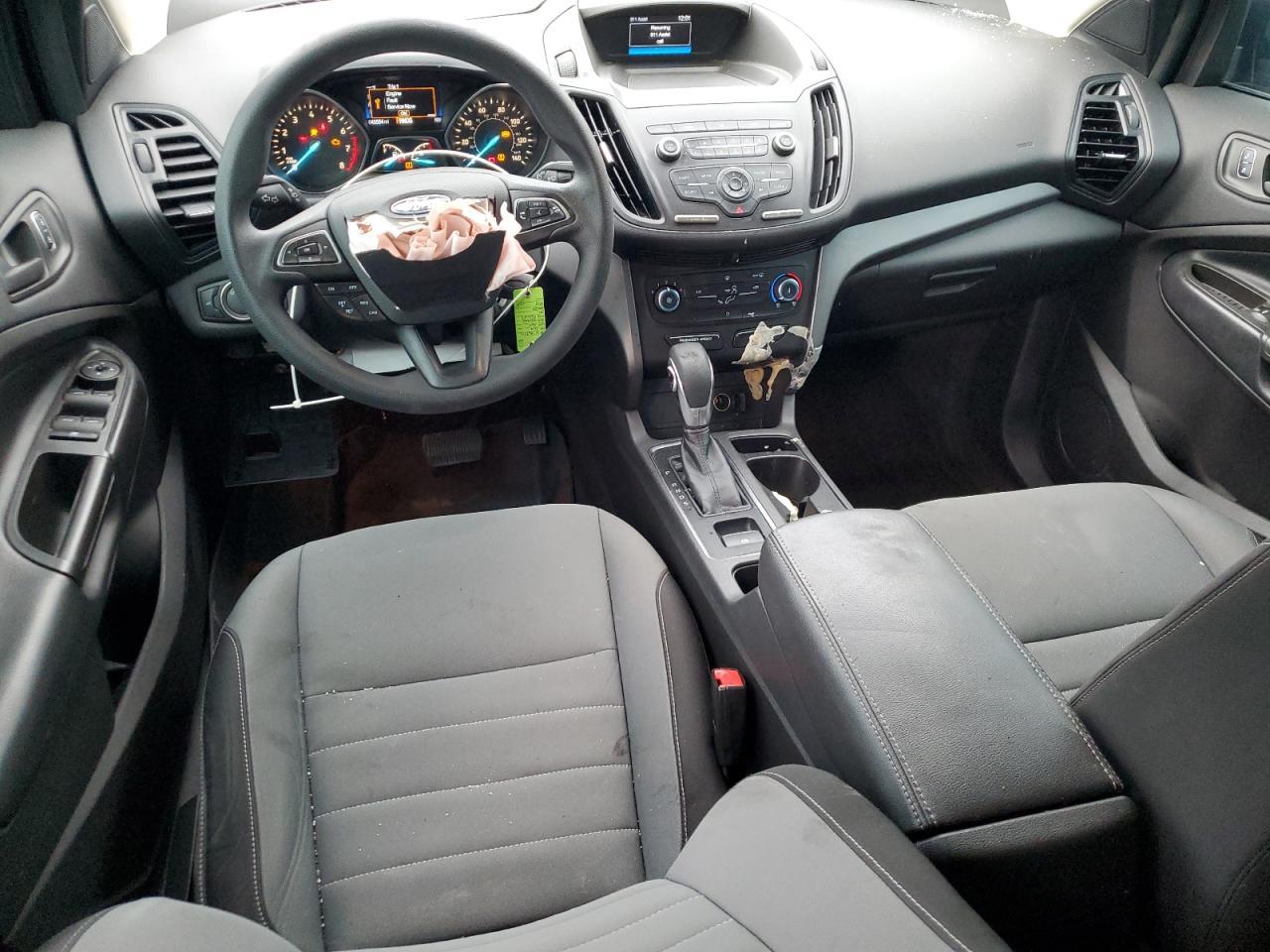 2019 Ford Escape S - zdjęcie 8