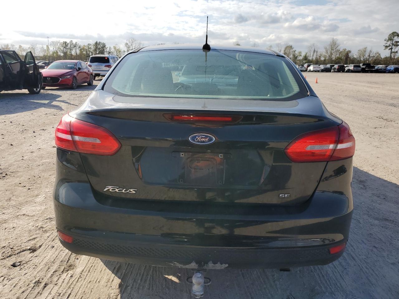 2015 Ford Focus Se - zdjęcie 6