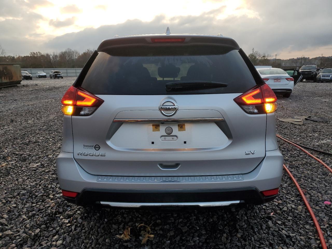 2018 Nissan Rogue S - zdjęcie 6