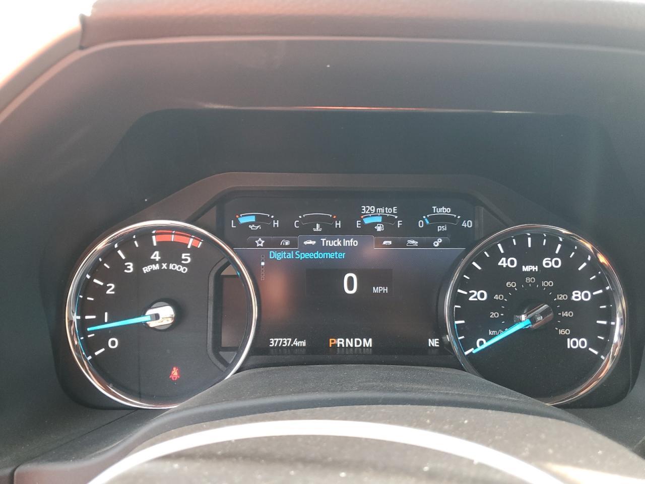 2022 Ford F350 Super Duty - zdjęcie 9