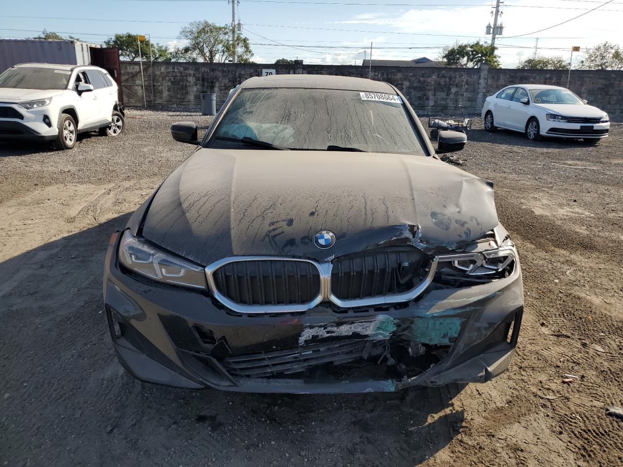 2023 BMW 330I - zdjęcie 5