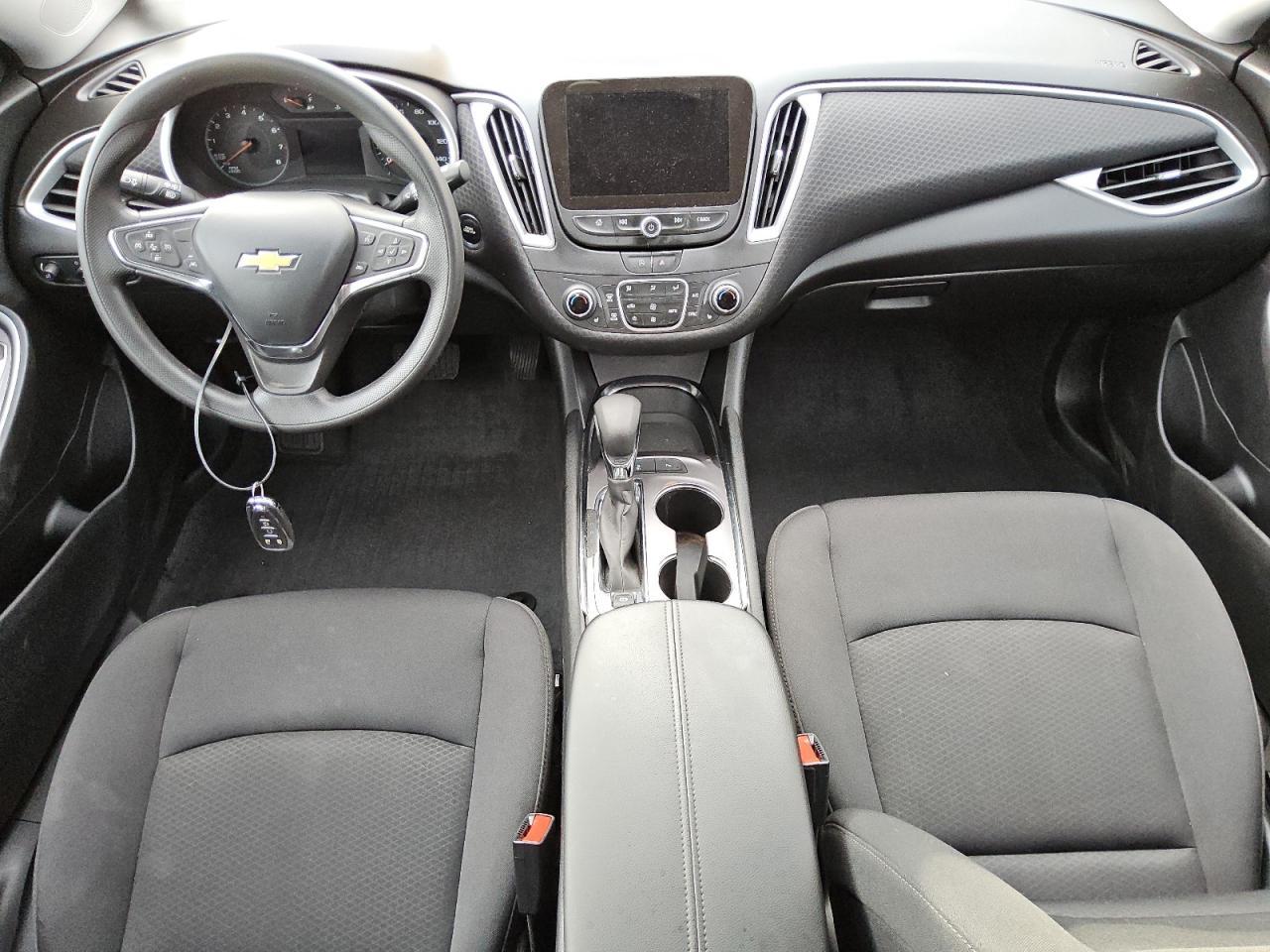 2024 Chevrolet Malibu Lt - zdjęcie 8