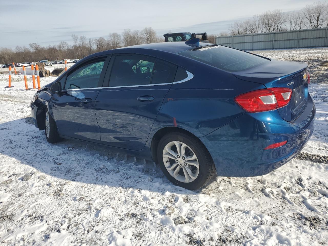 2019 Chevrolet Cruze Lt - zdjęcie 2