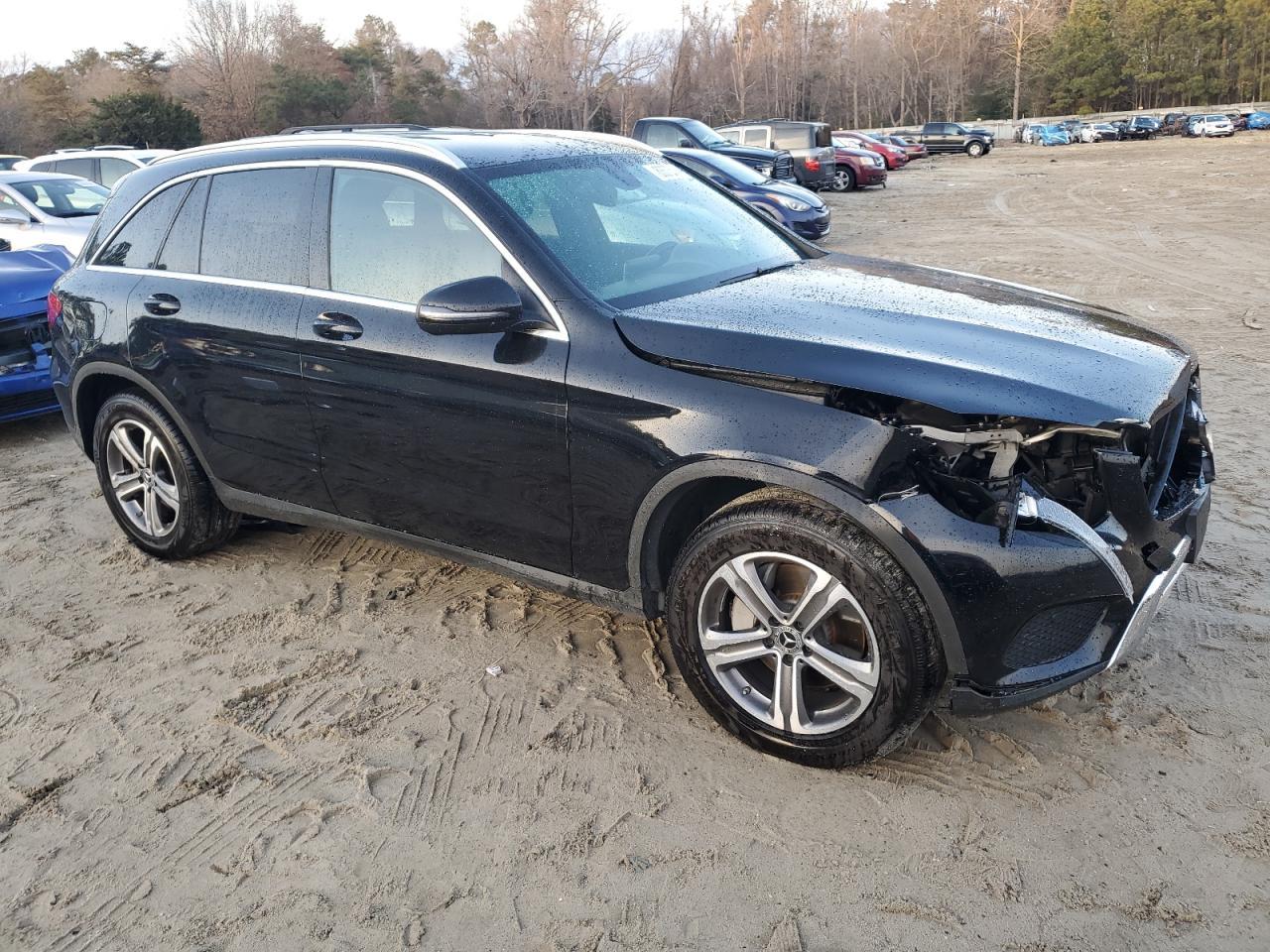 2019 Mercedes-Benz Glc 300 - zdjęcie 4
