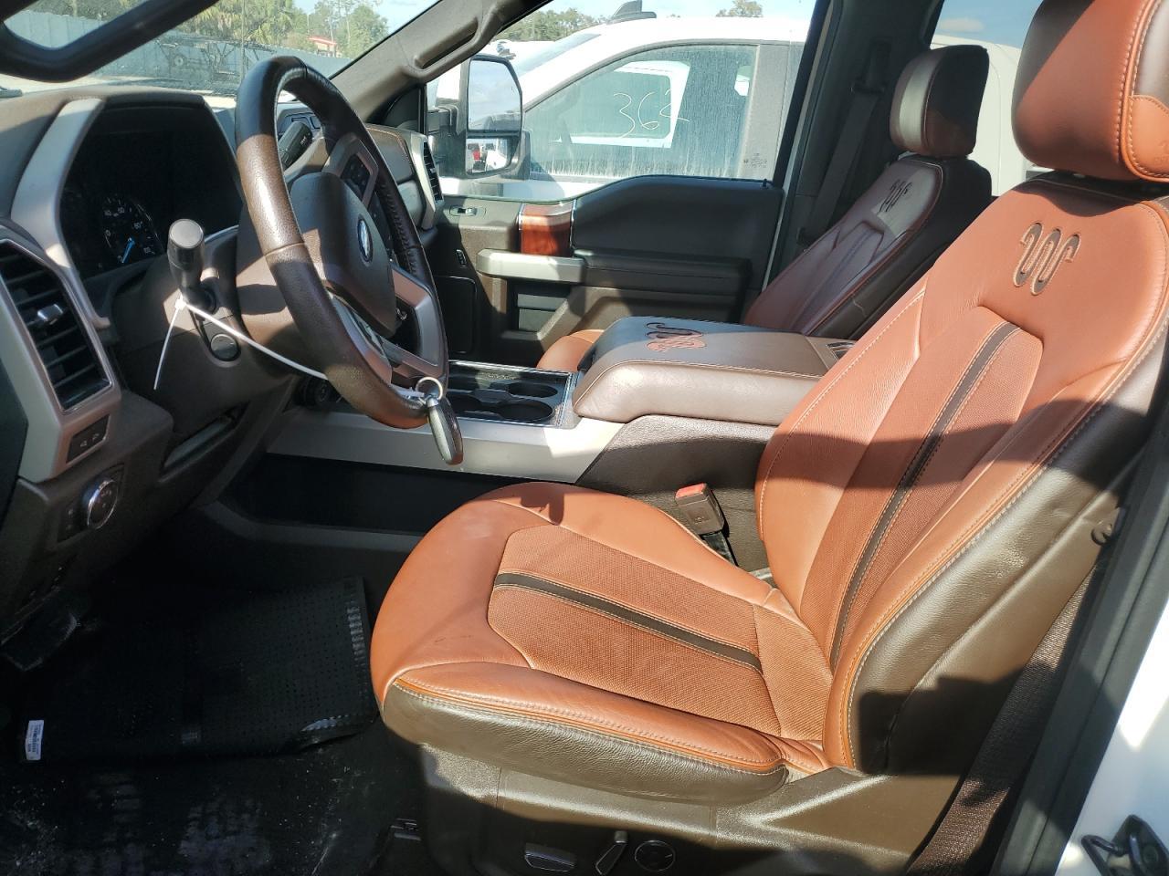 2022 Ford F350 Super Duty - zdjęcie 7