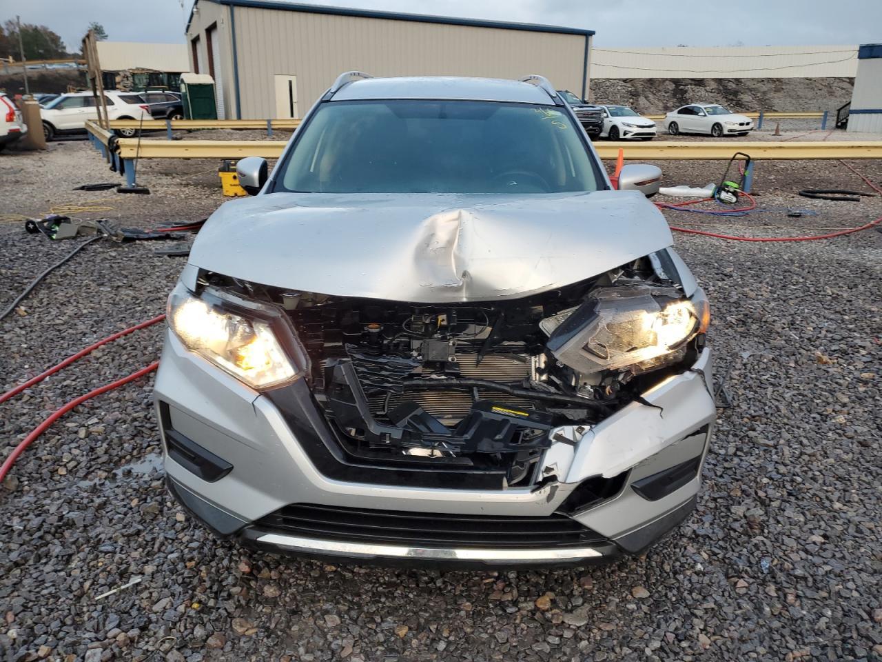 2018 Nissan Rogue S - zdjęcie 5