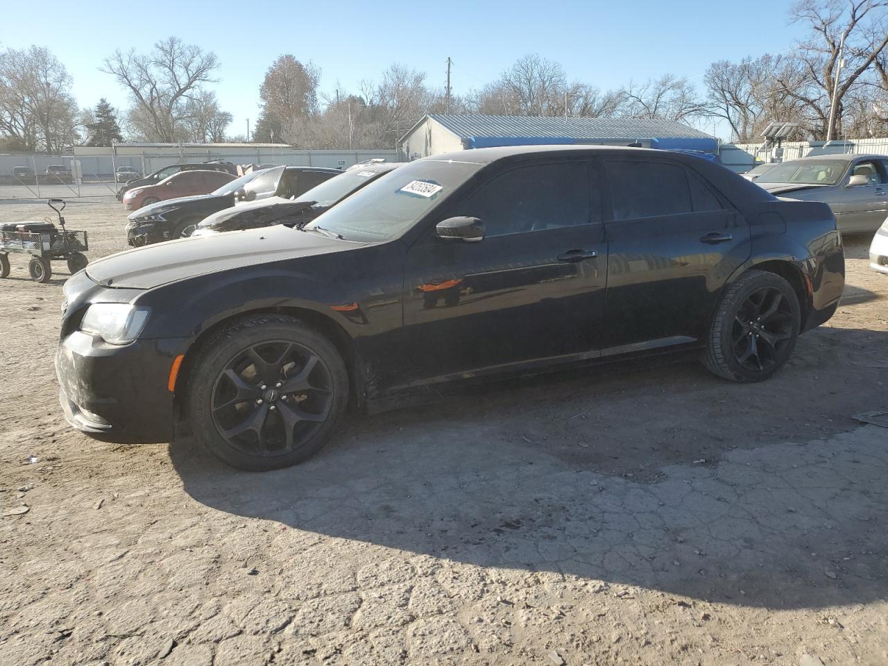 2021 Chrysler 300 S - zdjęcie główne