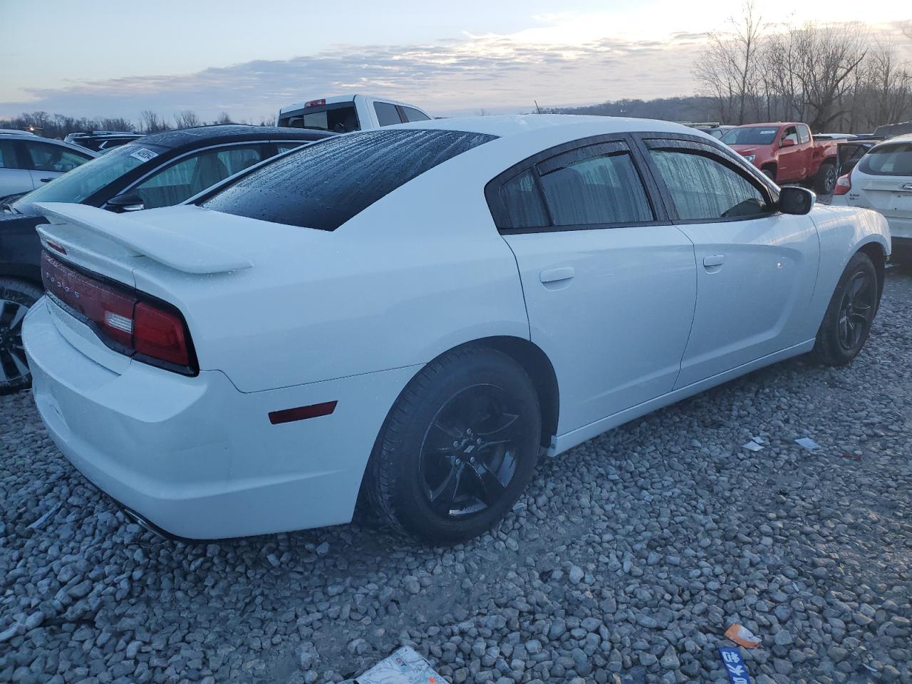 2014 Dodge Charger Se - zdjęcie 3