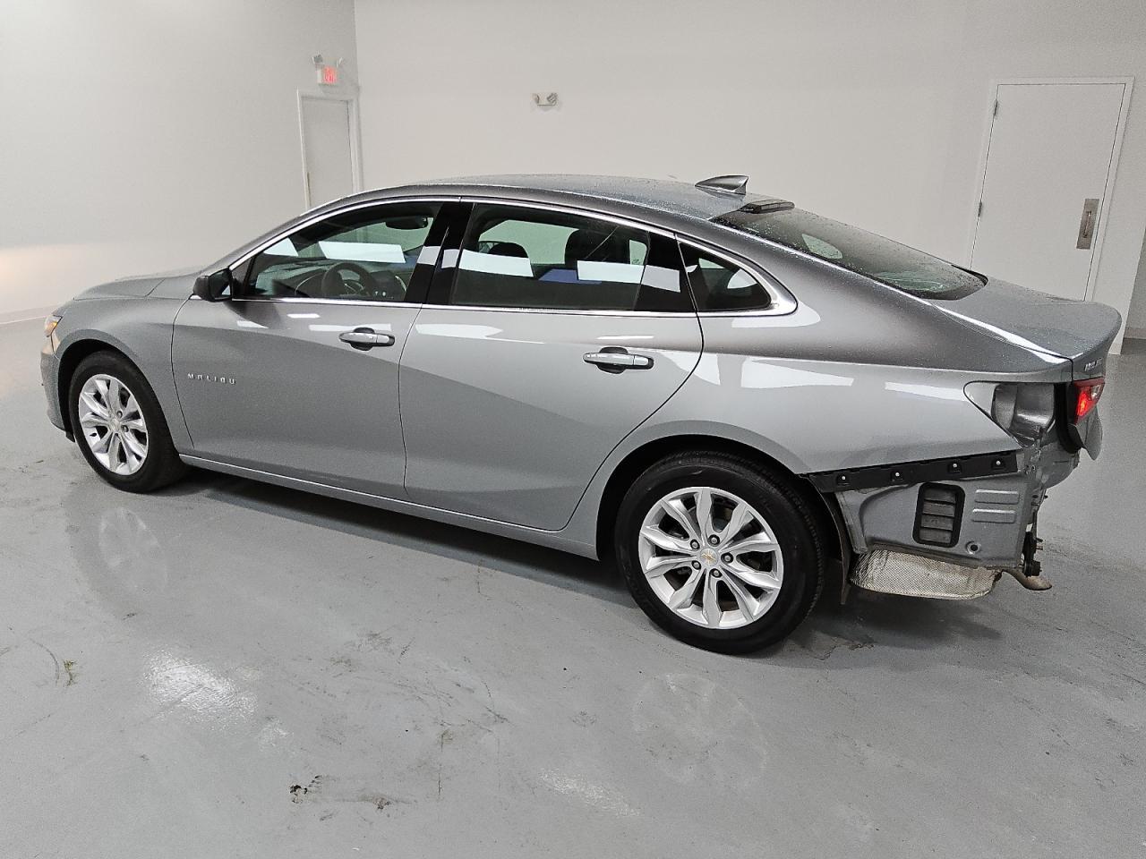 2024 Chevrolet Malibu Lt - zdjęcie 2