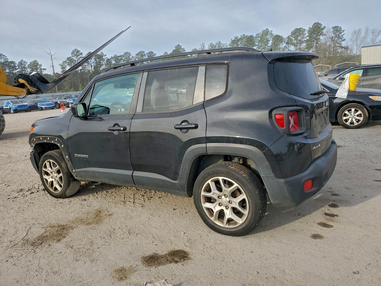 2016 Jeep Renegade Latitude - zdjęcie 2